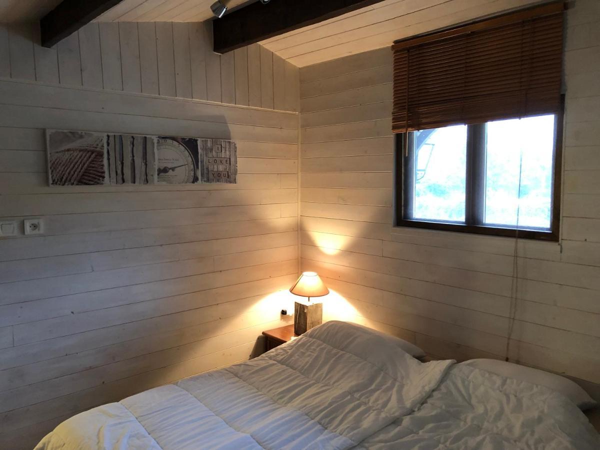 Le Bon Chemin Studio Stockholm Sainte-Nathalène 外观 照片