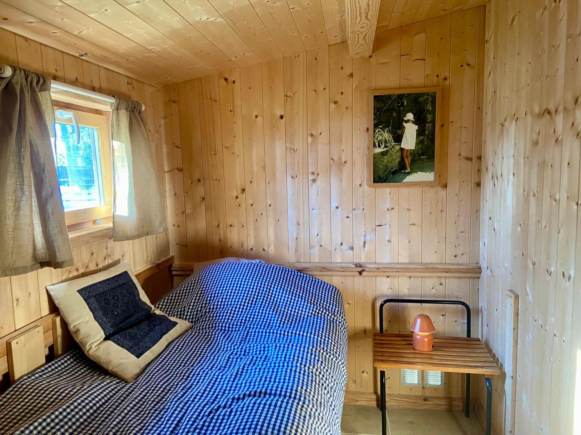 Le Bon Chemin Studio Stockholm Sainte-Nathalène 外观 照片